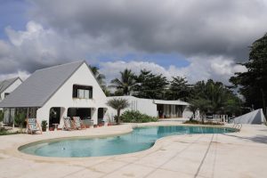 villa avec piscine